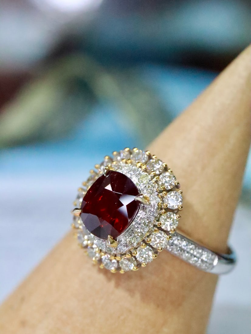 18K Gold Natural Ruby Ring - 7