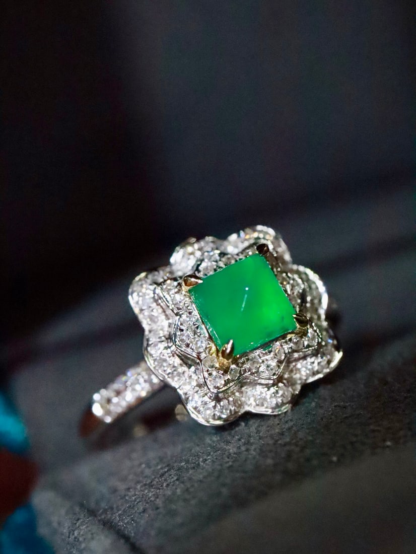 18K Gold Emerald Ring - 3