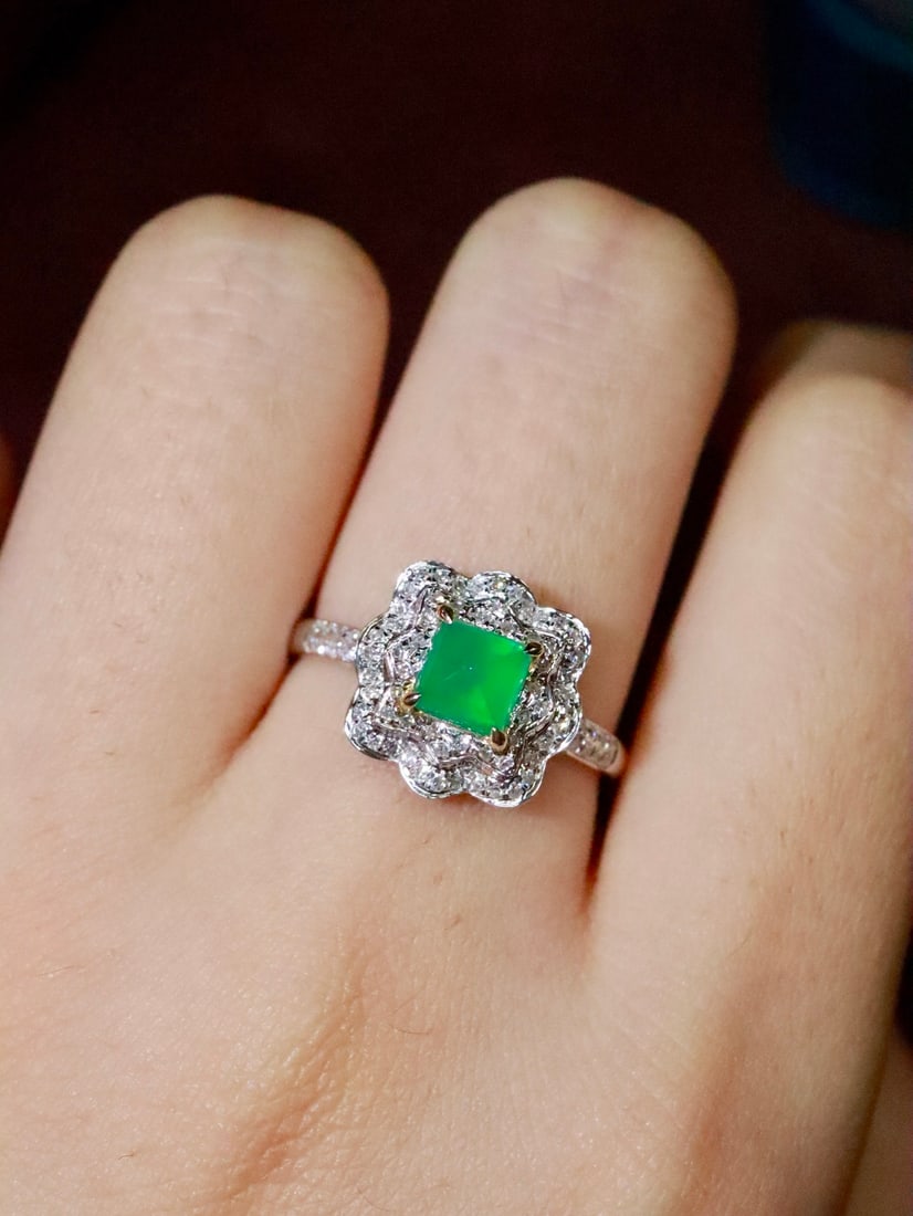 18K Gold Emerald Ring - 5