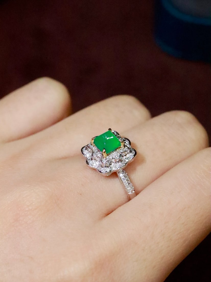 18K Gold Emerald Ring - 6