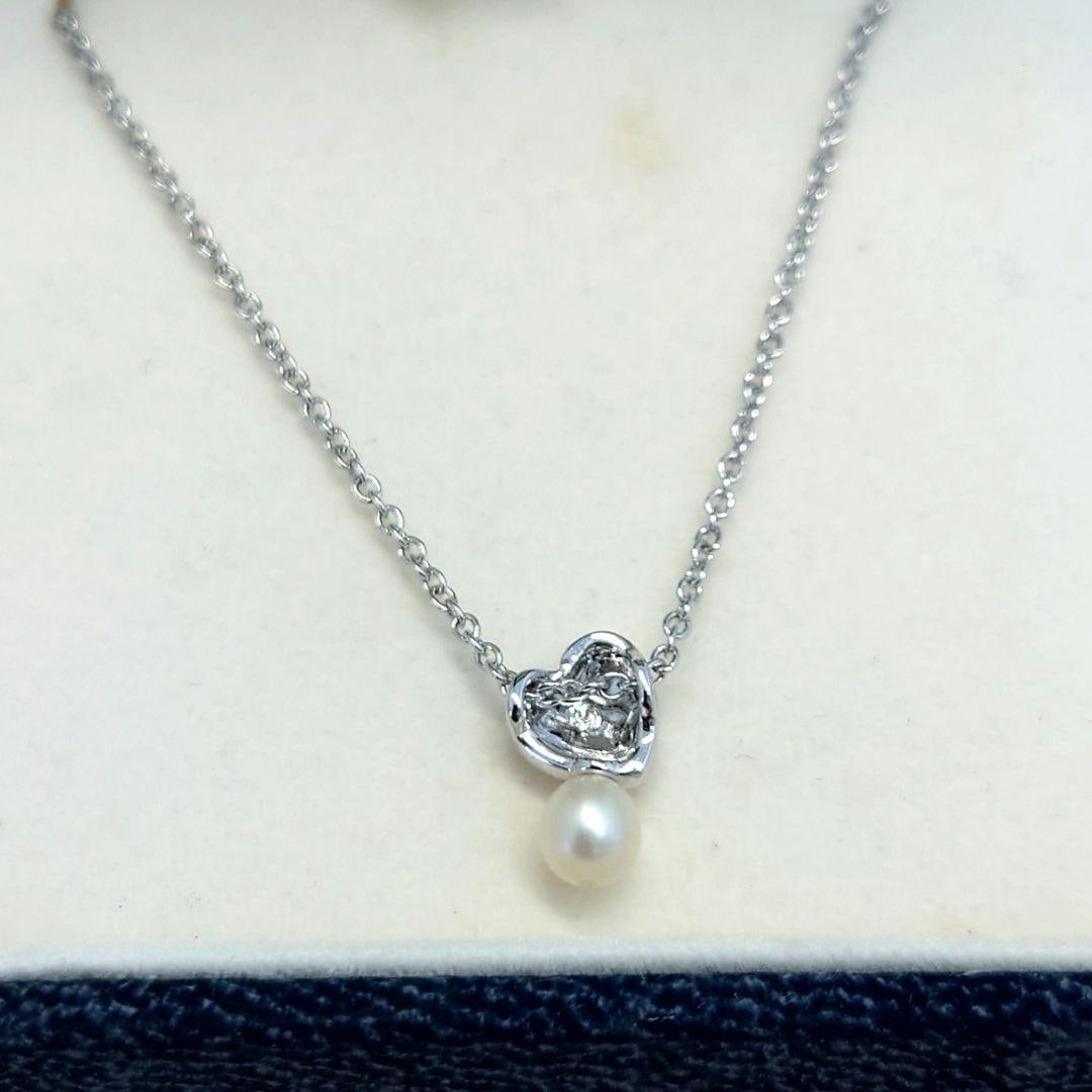 Second-hand - Brand new TASAKI Akoya pearl necklace pendant, approximately 4mm.: Brand Name: TASAKI Grade: Grade A (Excellent) Series: Color: Silver Material: Dimensions (cm): Total length approximately 41cm Pendant width approximately 0.8cm, height approximately 1cm Pearls approx