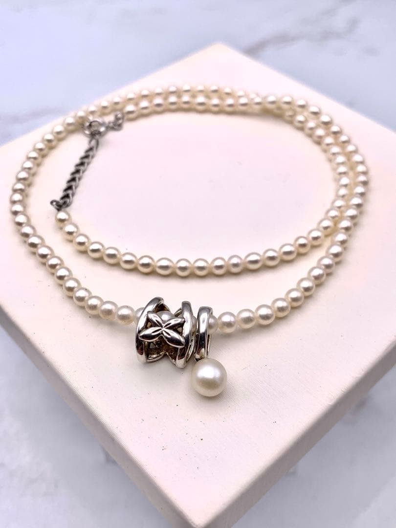 Second-hand - TASAKI pearl necklace with silver pendant 7mm: Brand: TASAKI Type: Pearl necklace Accessories: Main body only Top pearl: approximately 7mm Other pearls: approximately 3mm Length: approximately 23cm