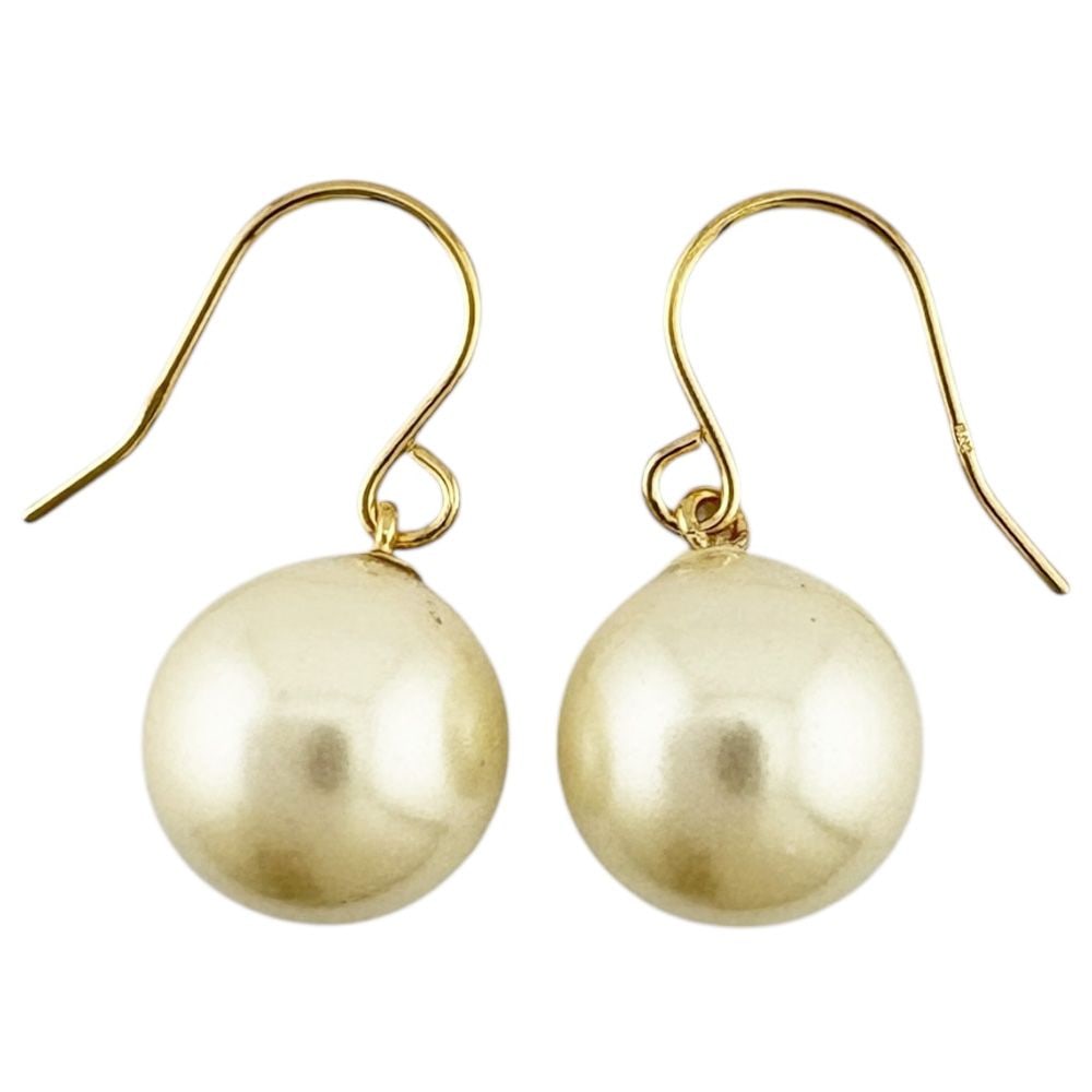 Second-hand - Earrings 18K Gold K18 Yellow Gold Bead Pearl: Color: Gold Season: Suitable for all seasons Origin: Japan Gemstone: Akoya Pearl Dimensions: Approx. 15.0mm x 7.0mm Pearl Diameter: Approx. 7.0mm Clasp: Hook Material: K18 Yellow Gold