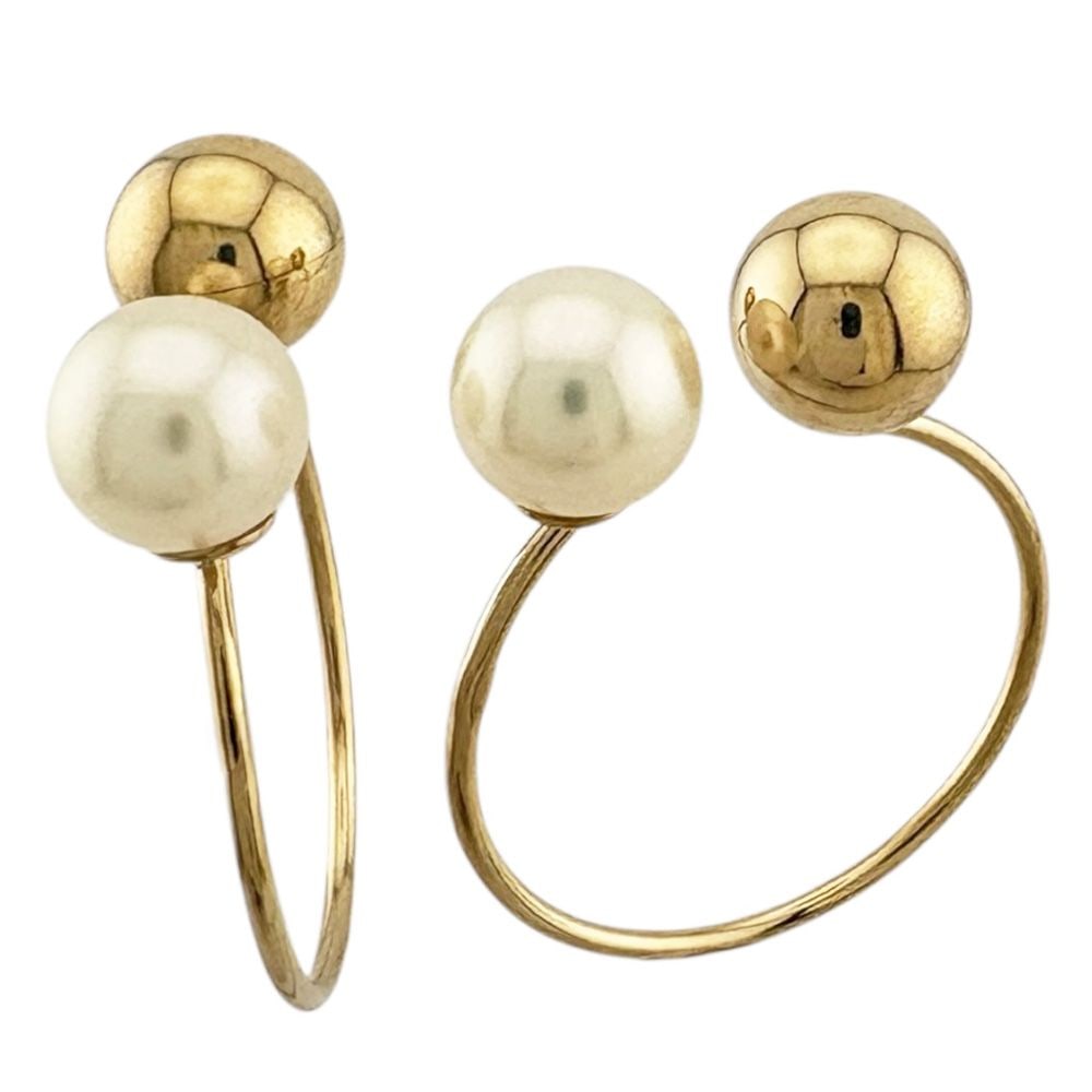 Second-hand - Earrings K18 Yellow Gold Pearl: Color: Gold Season: All year Weight: Approximately 1.6 grams Country of origin: Japan Gemstone: Pearl Dimensions: Approximately 21.5mm x 5.5mm Pearl diameter: Approximately 5.5mm Material: K18 yellow 
