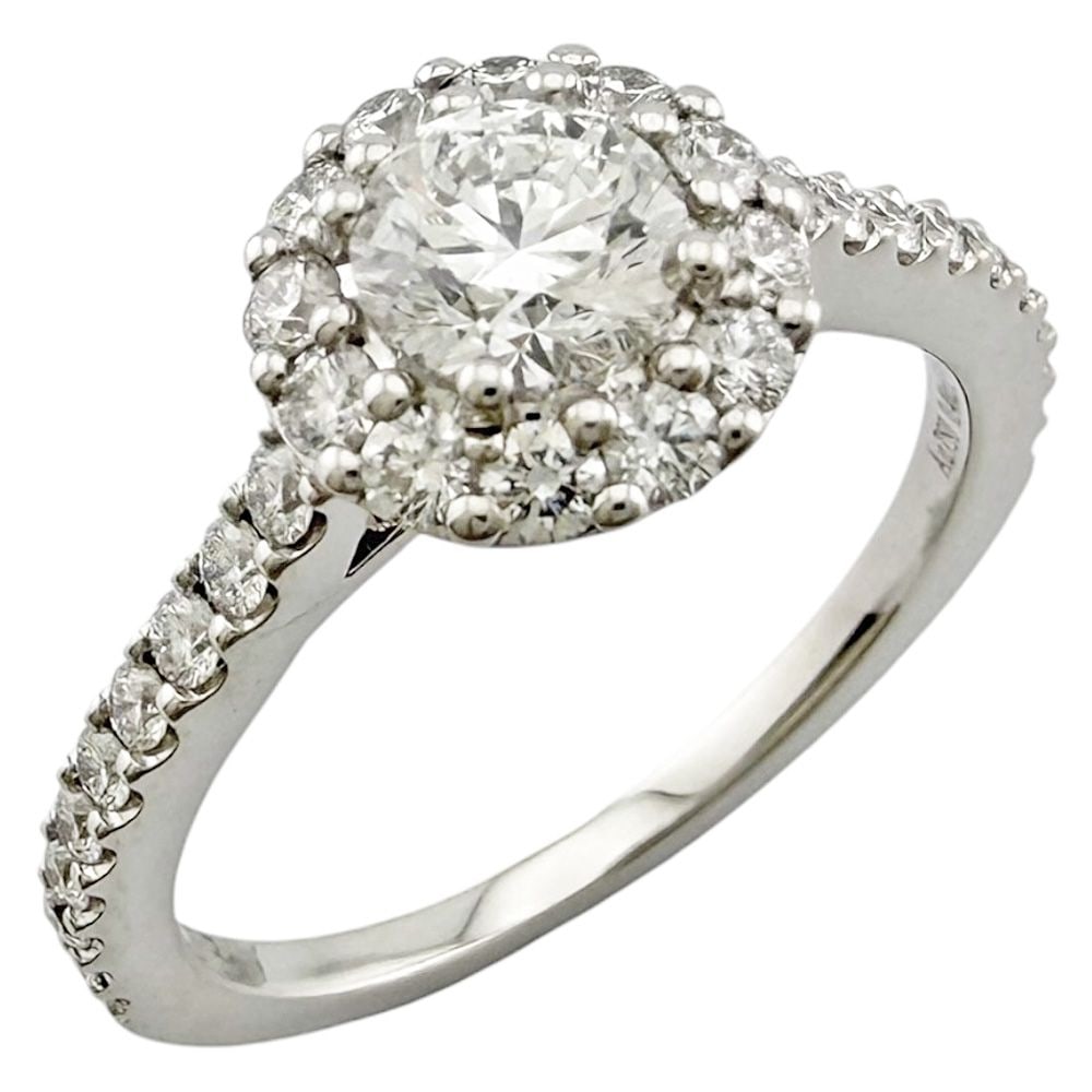 Second-hand - GRAFF Icon Ring, size 10, 18K white gold, with diamonds, for women.: Brand: GRAFF Type: With GIA certificate Recipient: Women Color: Silver Series: Icon Season: Suitable for all seasons Weight: Approximately 3.2 grams Origin: United Kingdom Diamond Weight: Approximatel