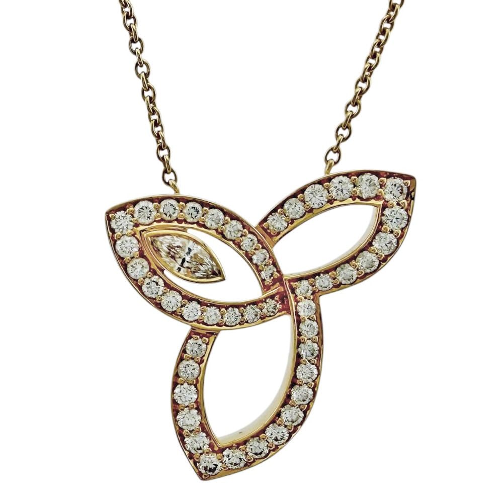Second-hand - Harry Winston Lily Cluster Necklace, 18K yellow gold, diamonds, for women.: Brand: Harry Winston Target Audience: Women Color: Gold Series: Lily Cluster Applicable Season: Suitable for all seasons Weight: Approximately 8.6 grams Country of Origin: USA Gemstone: Diamonds Dimen