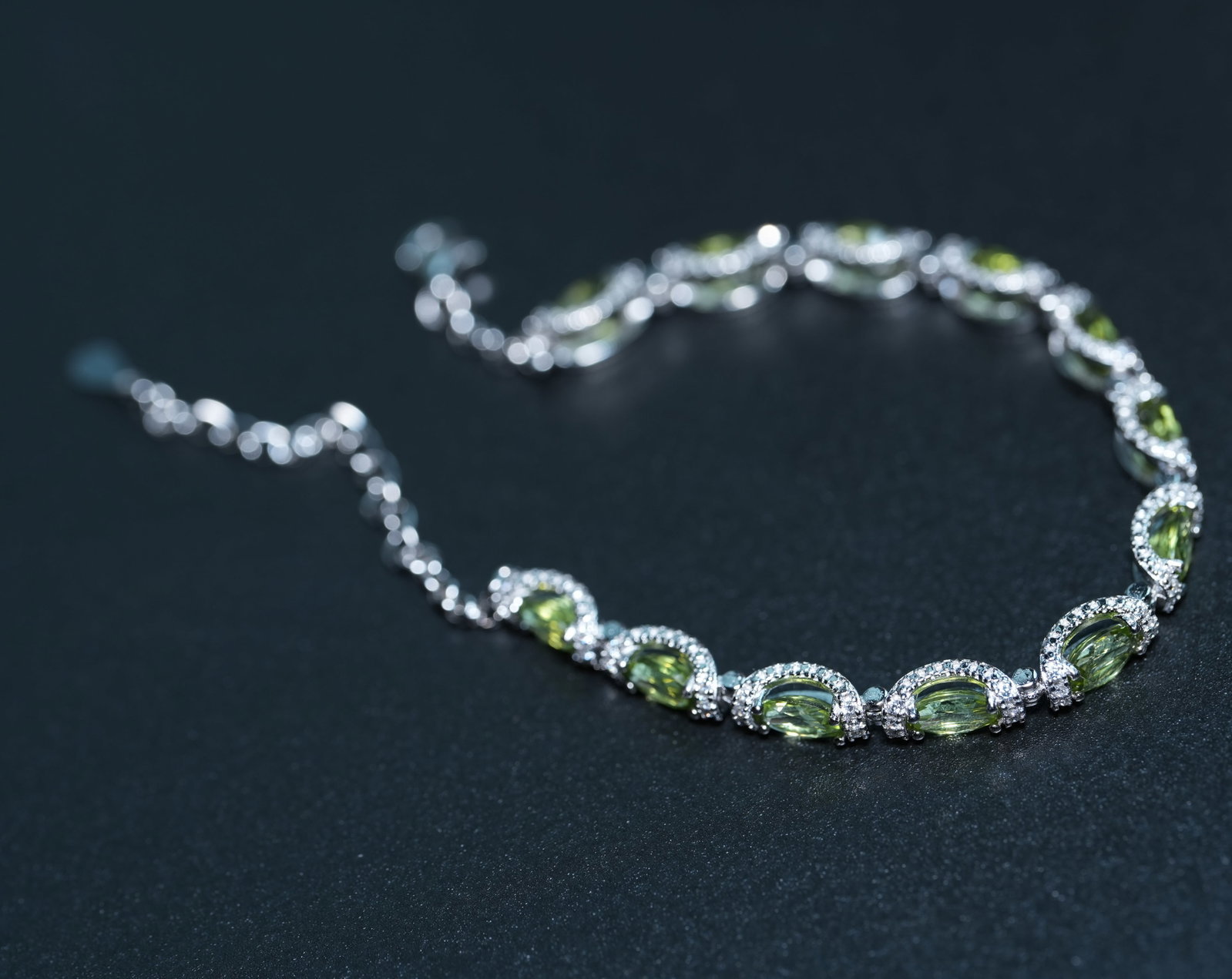 S925 sterling silver bracelet with natural peridot (1 of 4)