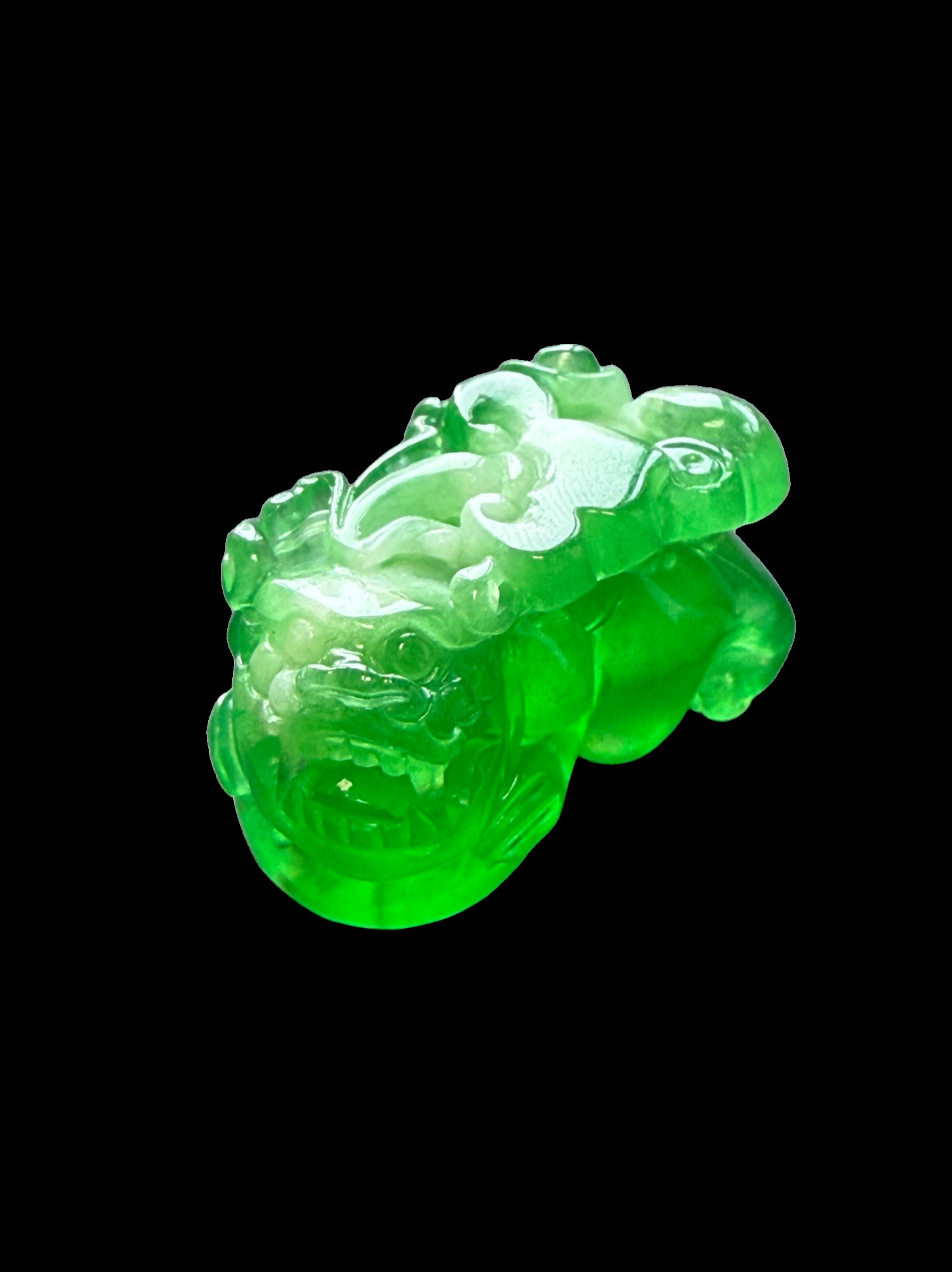 Imperial Green Jadeite Pixiu Pendant, Carved Jade Pendant, Approx. 2.5 cm, 14 g (1 of 6)