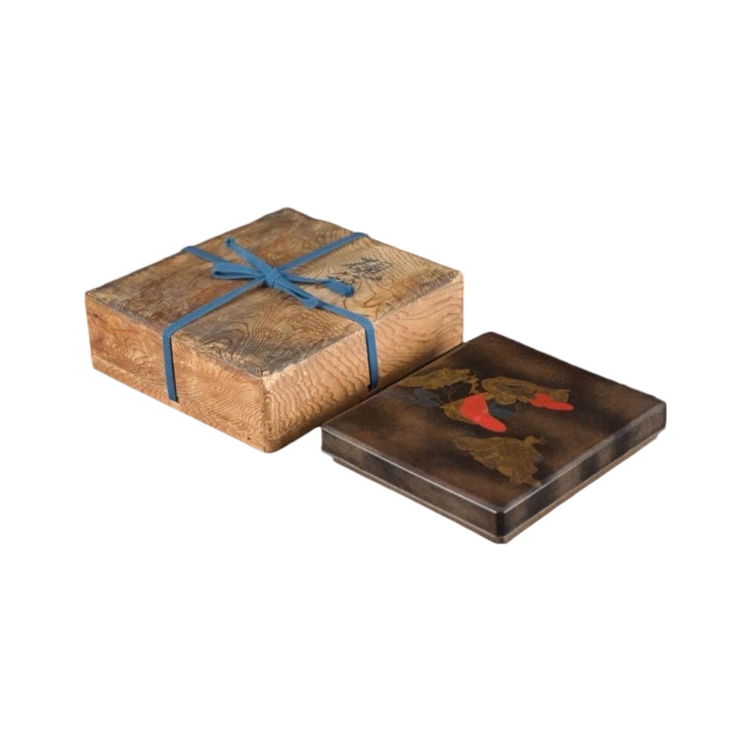 Antique Lacquerware: Heian-period aristocratic maki-e (gold-sprinkled lacquer) inkstone box. (1 of 11)