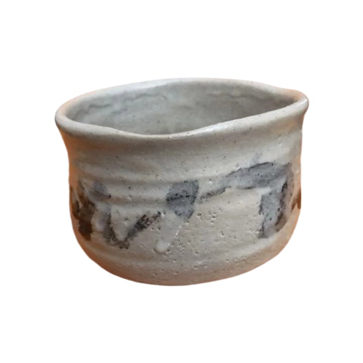 Kato Tokuro Shino Chawan (Shino Tea Bowl): Kato Tokuro Shino Chawan "Yamaji" (Mountain Path). No damage, in good condition. With inscription Accompanied by a tomobako (original box) Urasenke Hounsai with kao (stylized signature) and certificat