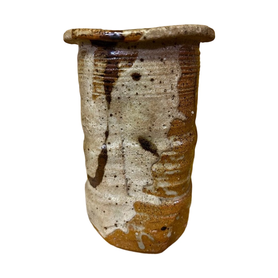 Brand new Mino Iga vase, work by Kato Giyuemon, tea ceremony utensil. (1 of 20)