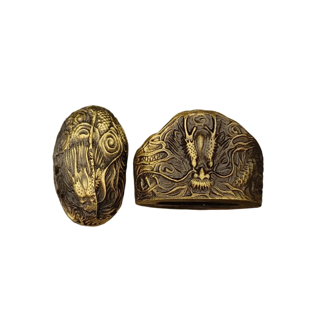 Japanese sword fittings (fuchi-kashira), adorned with cloud and dragon motifs, made of alloy: Japanese sword fittings (fuchi-kashira), adorned with cloud and dragon motifs, made of alloy material. Suitable for sword art, martial arts, iaido, etc.