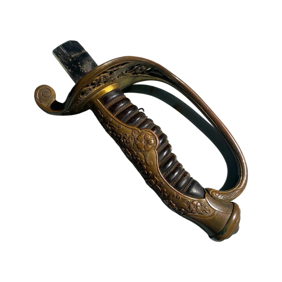 Military Sword Style Former Japanese Army Military Sword (1 of 17)