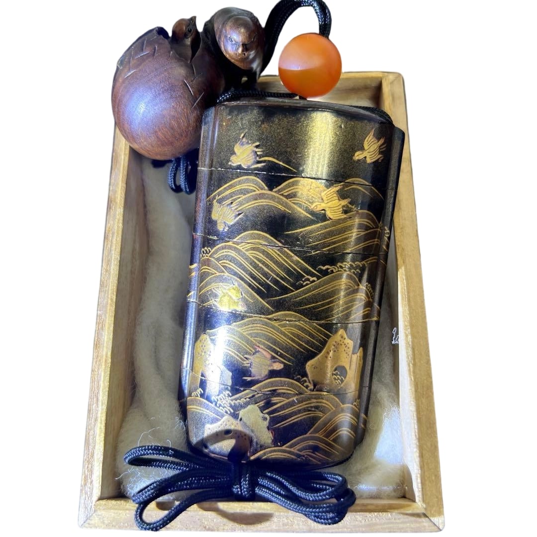 Edo period maki-e inro, 79g: Edo period maki-e inro, 79g