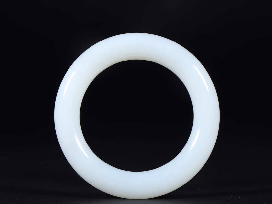 Qing Dynasty Hetian White Jade Round Bangle - 9