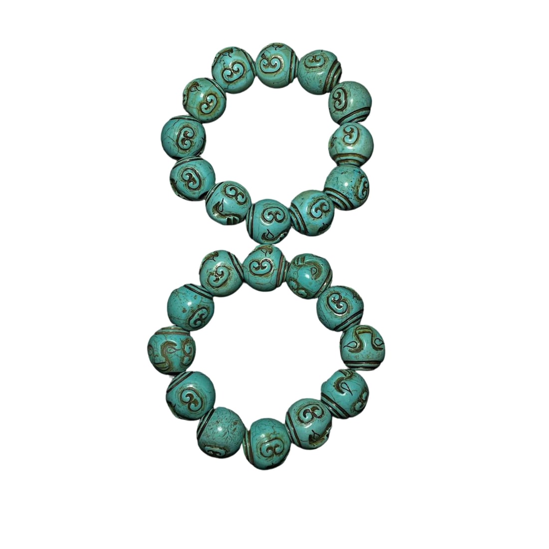 Turquoise Bracelet: This turquoise bracelet exhibits a warm luster, showcasing the unique charm of natural minerals. Its texture is delicate and color uniform, making it suitable for collection or wearing.(Diameter 1.9