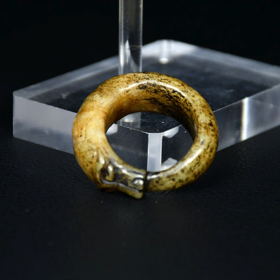 Hetian Jade Dragon Biting Tail Ring - 6