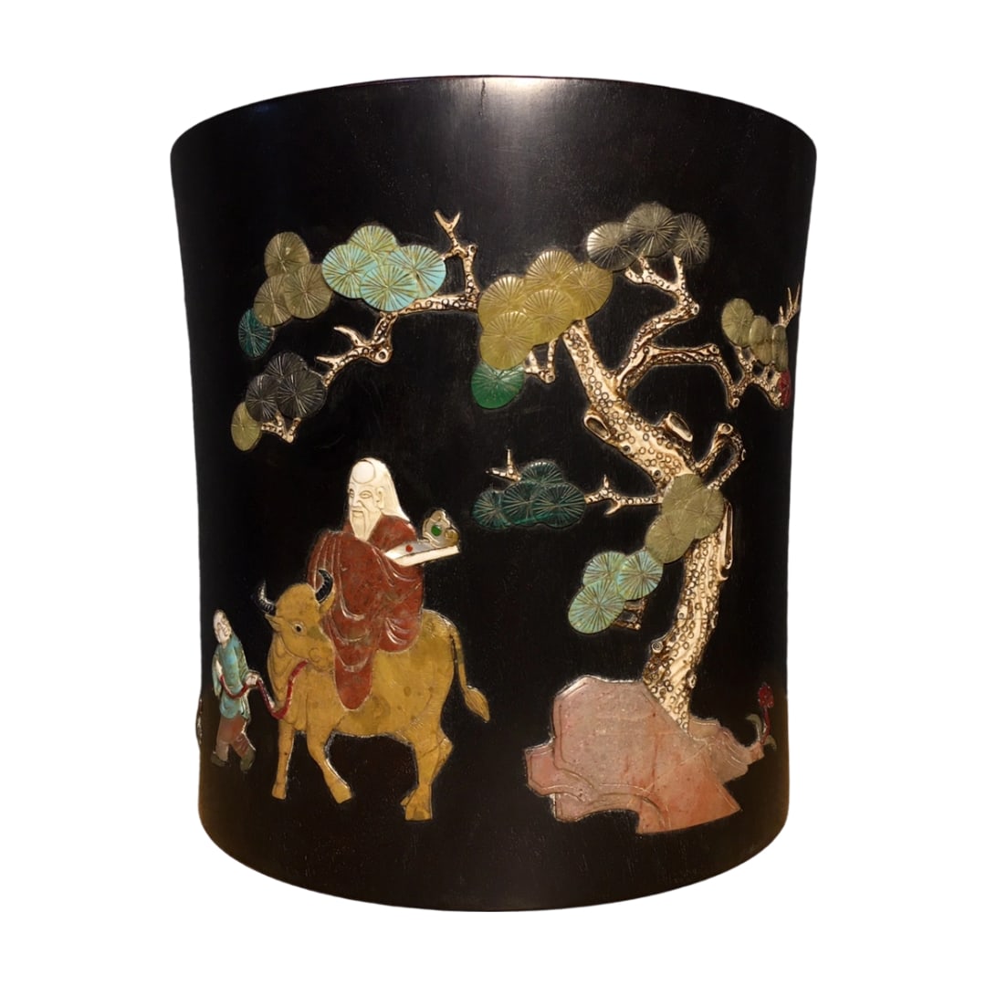 Zitan Inlaid Brush Pot: This Zitan brush pot is crafted with inlaid technique, showcasing exquisite craftsmanship. Zitan wood is known for its hardness and deep color, favored by scholars and literati. The intricate inlay wo
