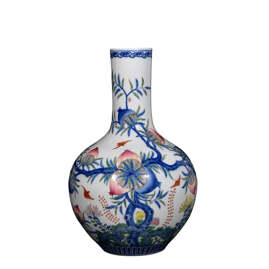 Qianlong Cloisonne Enamel Pomegranate Pattern Celestial Sphere Vase: This Qianlong cloisonne enamel pomegranate pattern celestial sphere vase exemplifies the artistic pinnacle of the Qianlong period with its exquisite craftsmanship and elegant design. The vase
