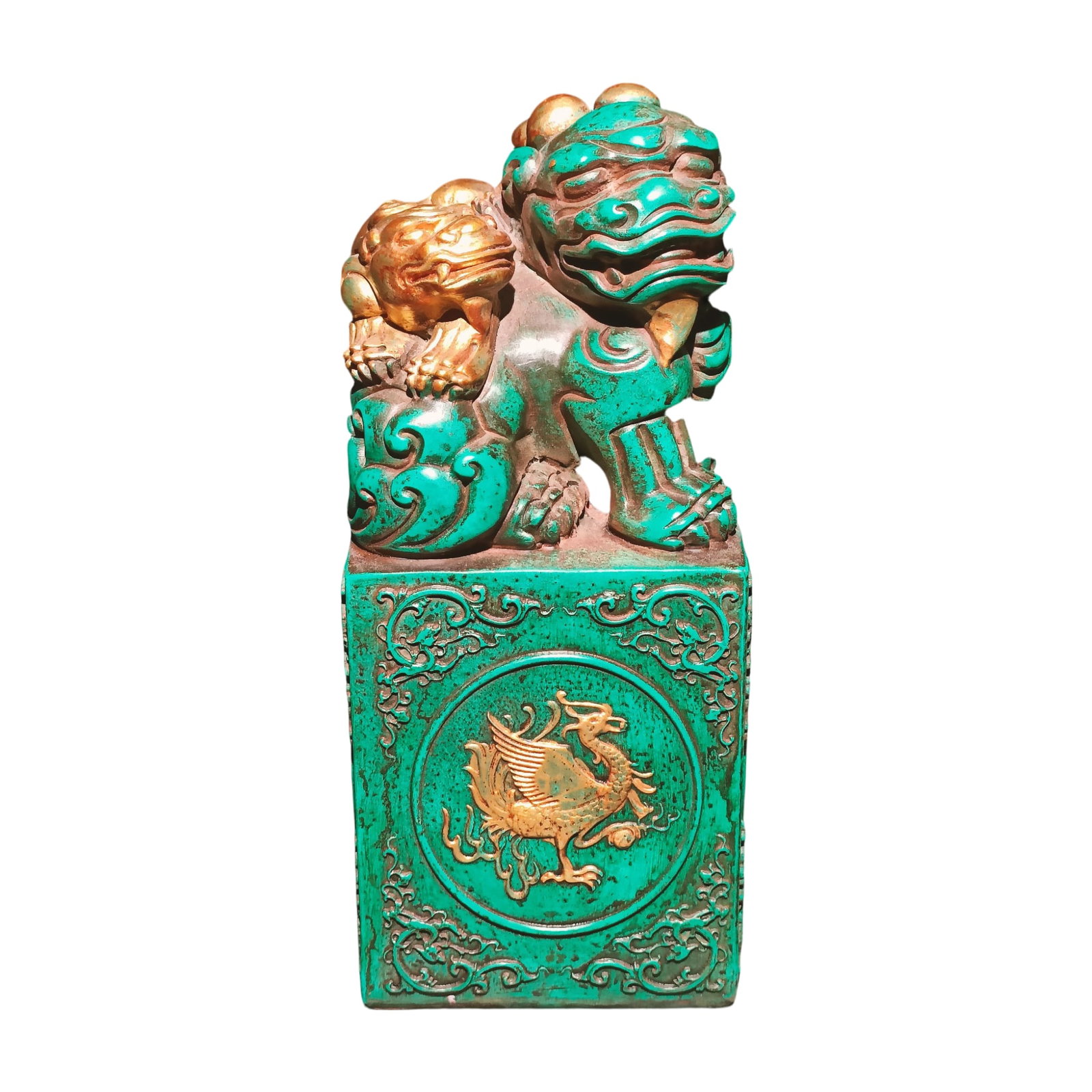 Turquoise Pixiu Large Seal: This turquoise Pixiu large seal is exquisitely carved with full craftsmanship and detailed gold painting, showcasing superb craftsmanship. Its collectible value is undeniable, making it suitable for c