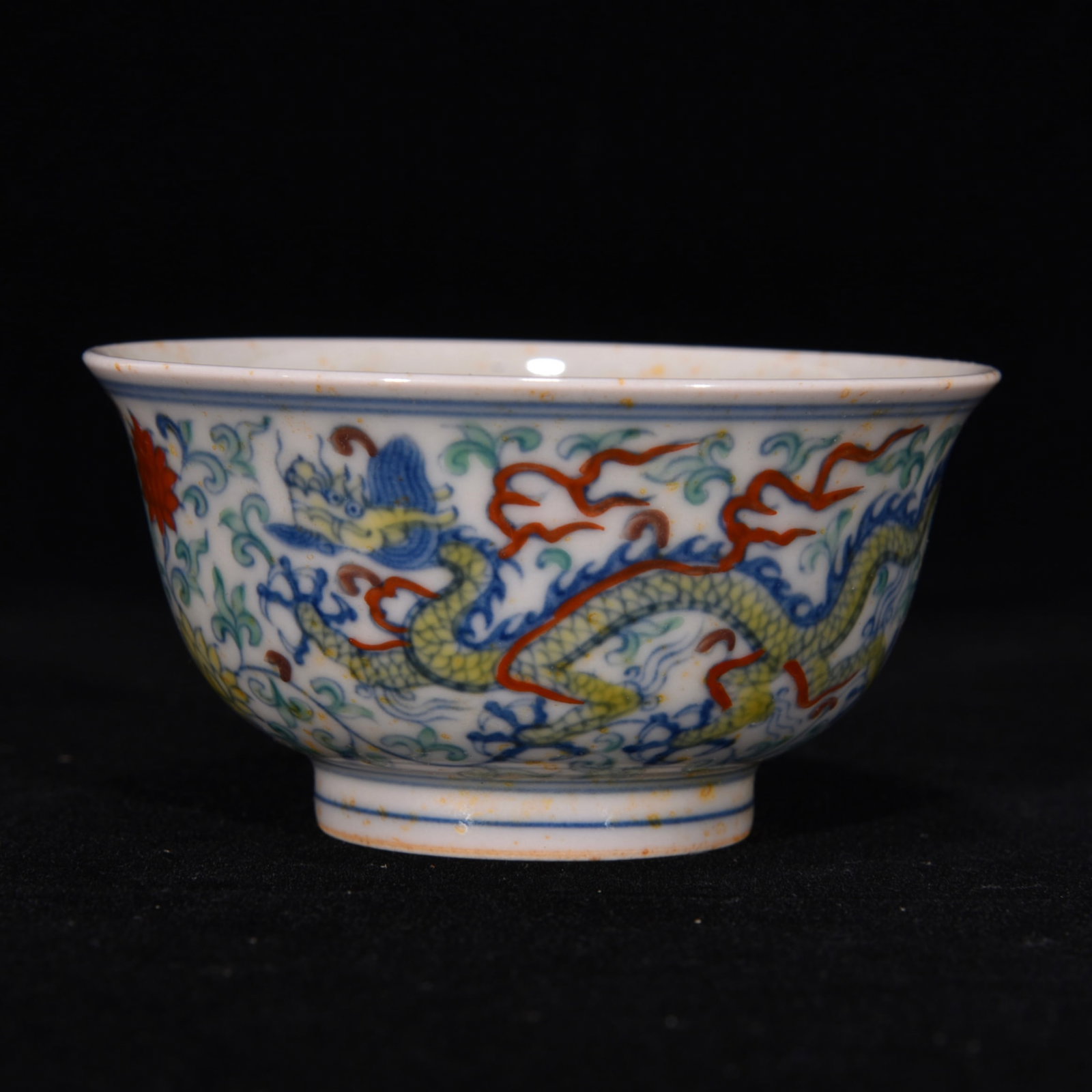 Ming Chenghua Doucai Dragon Pattern Cup - 17