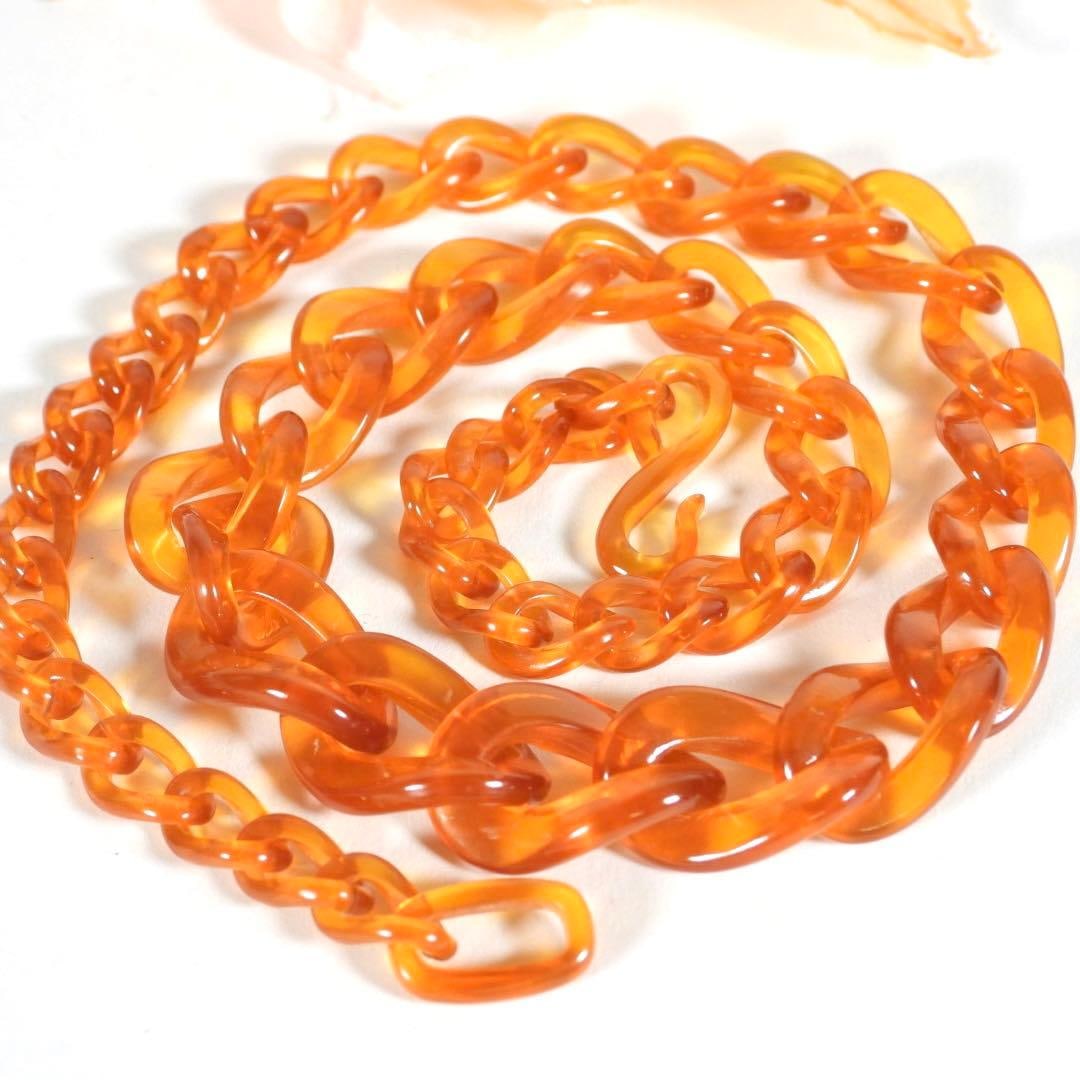 Fine Item: Genuine Tortoiseshell, White Tortoiseshell, Substantial Flat Curb Chain Necklace: Exquisite Genuine Tortoiseshell White Tortoiseshell Substantial Curb Chain Necklace Traditional Craftsmanship Natural Large Design Item Substantial Tortoiseshell Genuine Tortoiseshell Large White Tort