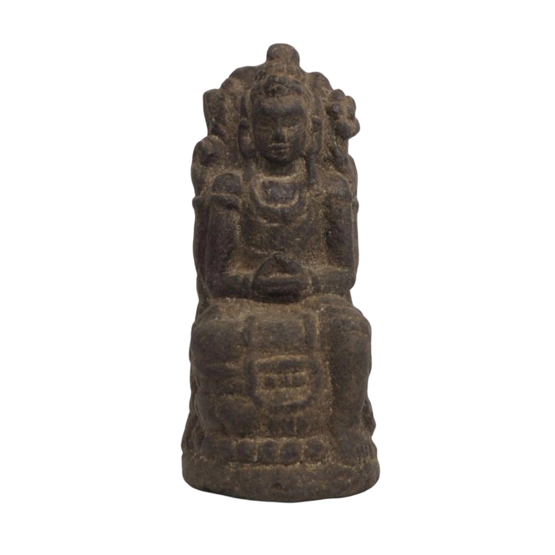Kushan Dynasty Buddhist Ancient Art Gandhara Stone Buddha: Description of Item Height approximately 22.2 cm, width approximately 10 x 9.5 cm, weight 2.7 kg As you can see, this is a very ancient Gandhara stone Buddha. The condition is excellent; please refer 
