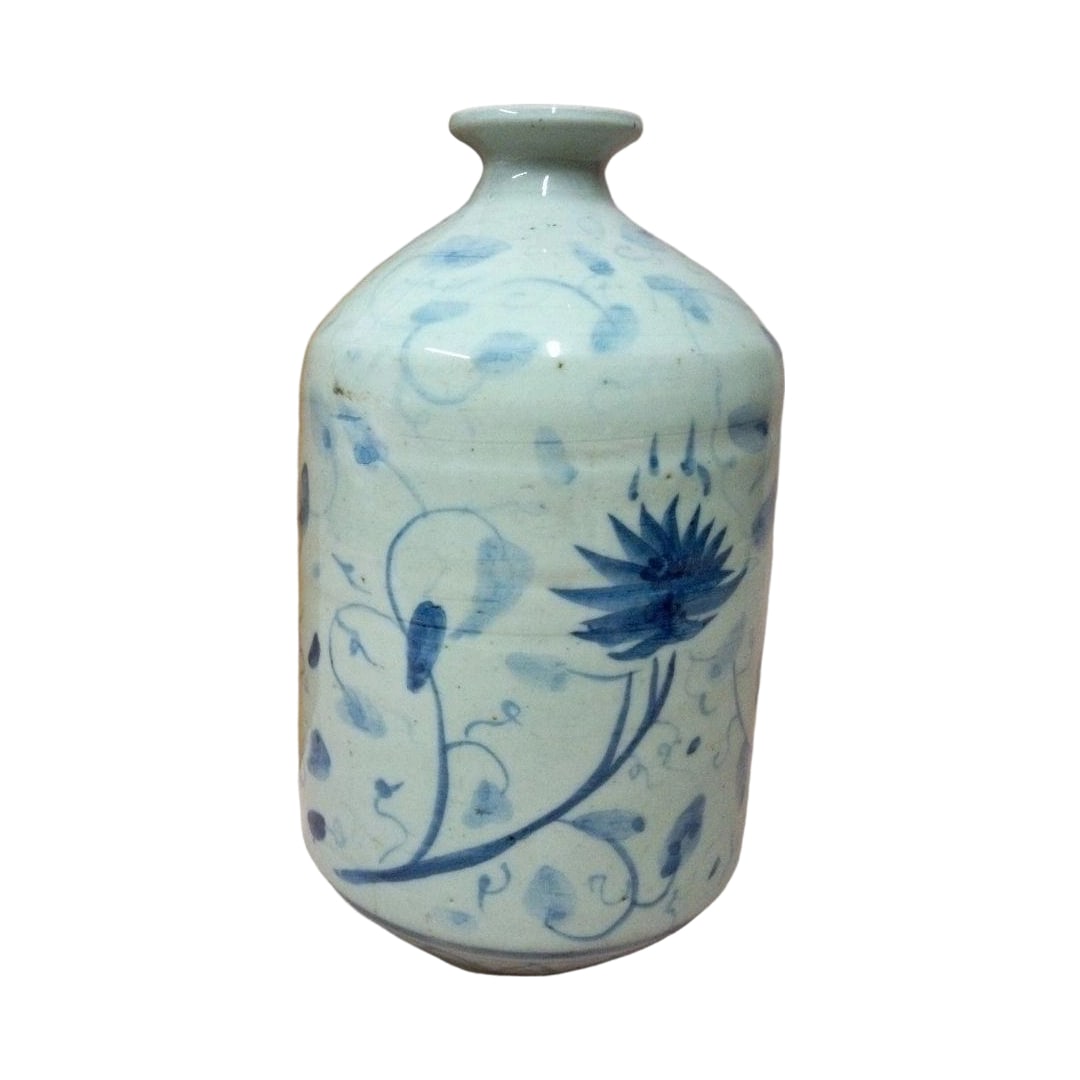 Chinese Art: Songhulu, 16th Century, Ancient Art, Antiquities, Antiques: Chinese Art Songhulu, 16th Century Ancient Art Antique Tools Antique Items Sometsuke (Blue and White) Height approximately 20 cm Width approximately 12 cm