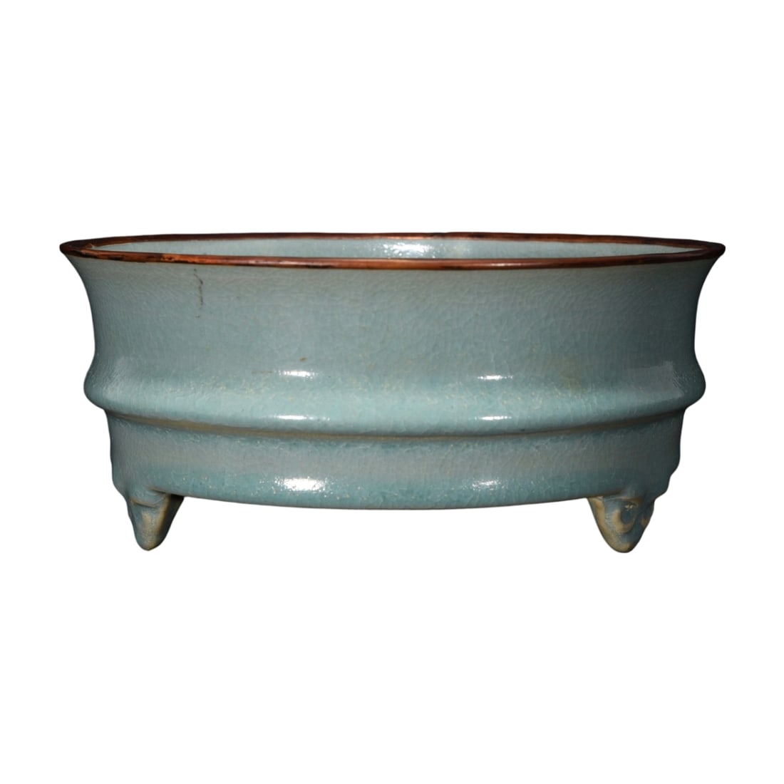 Song Dynasty Ru Kiln Silver Inlaid Tripod Brush Washer: This brush washer is a fine example of Song Dynasty Ru Kiln craftsmanship. The silver inlaid design complements the wrapped mouth, and the tripod form exudes stability and elegance, reflecting the exq