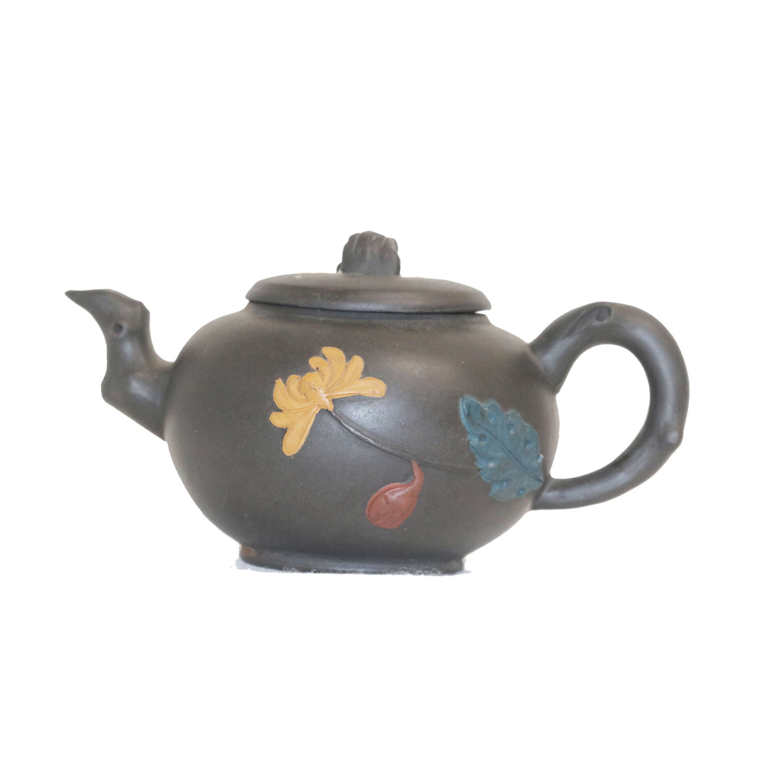 Zisha Polychrome Floral Pattern Teapot: Zisha Polychrome Sculpted Floral Pattern Teapot Material: Zisha Dimensions: Length 18cm, Width 10cm, Height 10cm, Weight 365g This piece is a Zisha polychrome sculpted floral pattern teapot. The clay