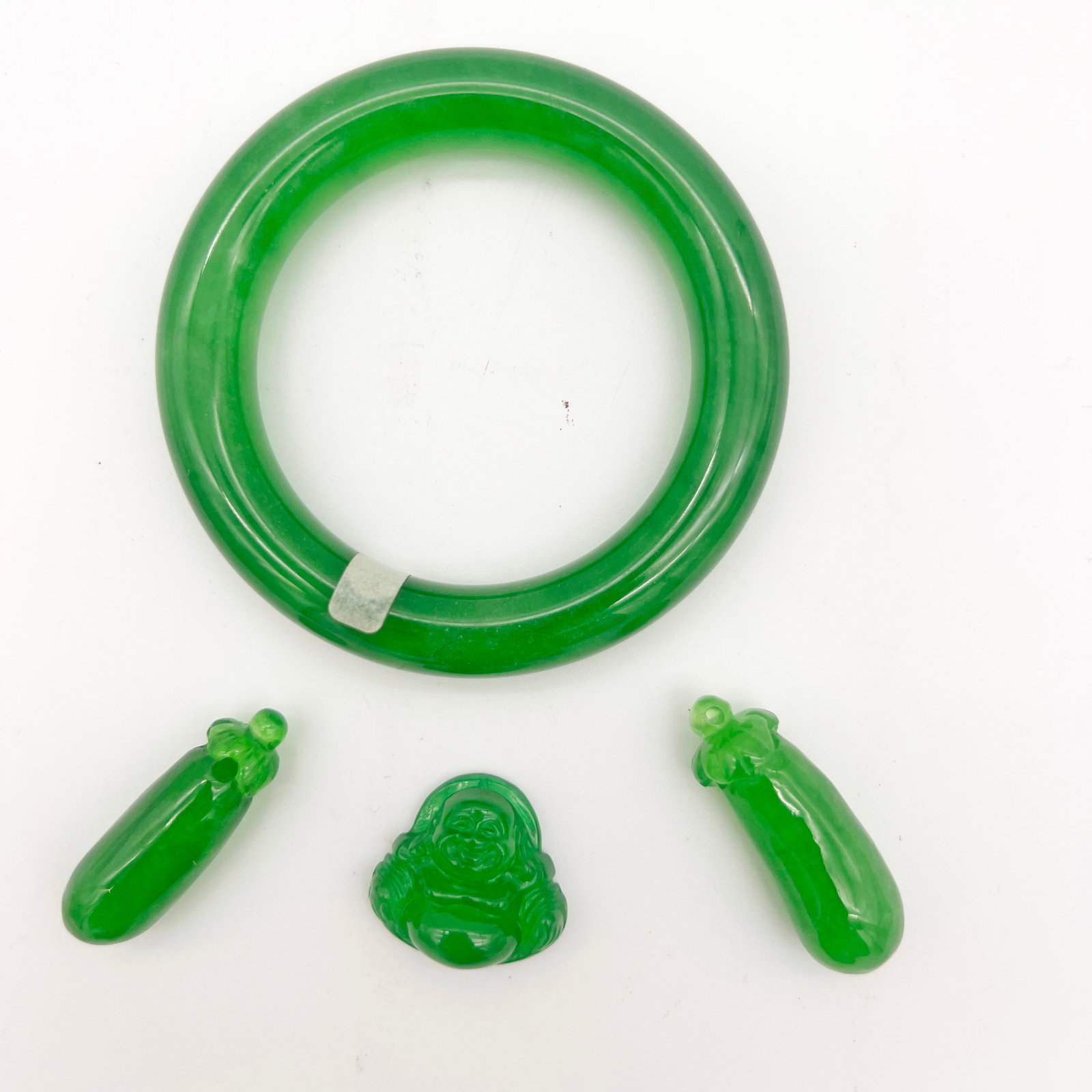 Bracelet, Fortune Gourd Pendant, and Maitreya Buddha Jadeite Pendant: Bracelet, Fortune Gourd Pendant, and Maitreya Buddha Jadeite Pendant Material: Jadeite Dimensions: Buddha: Width 2.5 cm, Height 2.5 cm, Weight 5 g Eggplant: Width 1.5 cm, Height 4 cm, Weight 30 g Brac