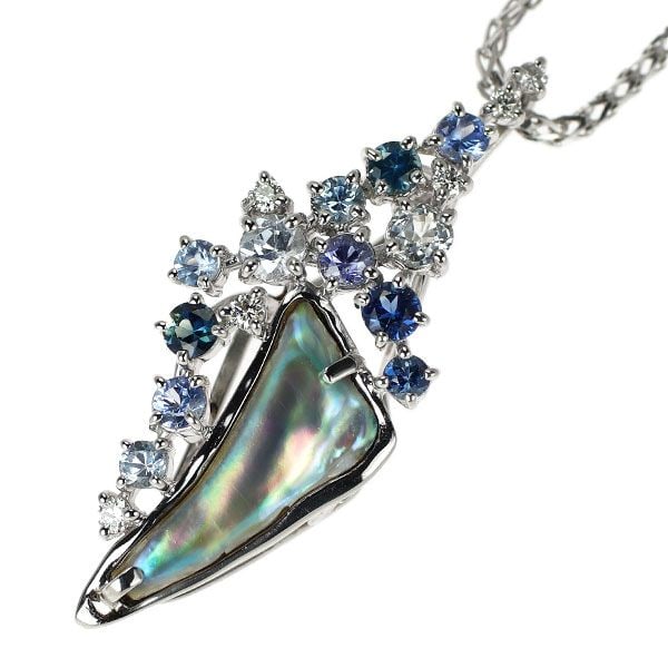 Second-hand - Rare Pt900/Pt850 Abalone Pearl Diamond Pendant Necklace 1.10 carats S1.09 carats D0.11: Among the many pearls, abalone pearls are renowned for their extremely high rarity value. This platinum pendant necklace is primarily adorned with abalone pearls. Its greatest allure lies in the beaut