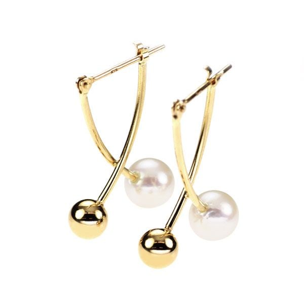 Pre-owned - Brand New K18YG Akoya Pearl Earrings, approximately 6.2mm in diameter. (1 of 3)