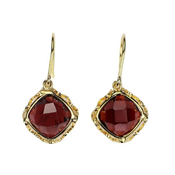 Second-hand - Brand New K10YG Checkerboard Cut Garnet Earrings: A pair of elegantly swaying garnet earrings with a full checkerboard cut, set in K10 yellow gold hook style. The surrounding area is adorned with delicate metalwork outlining a classic design. Enjoy t