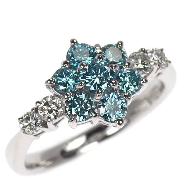 Second-hand Pt900 Colorless/Treated Blue Diamond Ring 1.00 Carat Floral Design: A total of 1.00 carat of diamonds is luxuriously applied to this elegant platinum ring. The vibrant color and luster of the treated blue are designed into petals, presenting a feminine floral theme