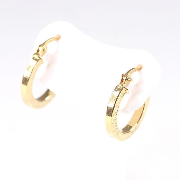 Second-hand - Unoaerre K18YG Rounded Small Hoop Earrings 0.9g 750YG Engraved 12024 Hollow NJ Unused: Item Name: Unoaerre K18 Yellow Gold Hoop Earrings Model Number: 12024 Reference Price: Grade: N Dimensions: Approximately W13.6 x H14.8 x D1.8mm Material: K18YG (750YG) Color: Yellow Gold Weight: 0.9g