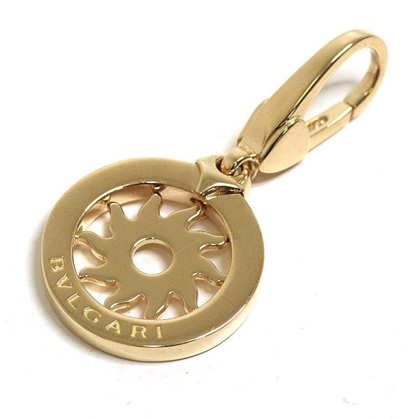 Pre-owned - BVLGARI Tondo Sun Pendant K18YG 750 Gold, Refurbished: Category: Branded Jewelry Brand: Bulgari Name: Tondo Sun Pendant Model: Reference Price: Grade: A Dimensions: Approximately W14.3mm x H28.5mm (including bail) Material: K18WG (750WG) Color: Gold Weig
