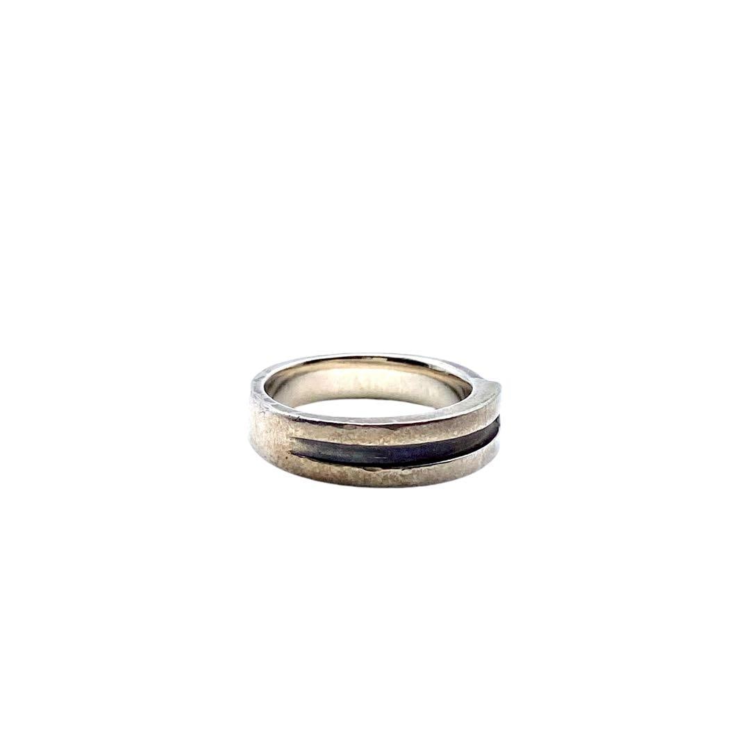 Pre-owned - Silver 925 Stamped Pinky Ring, Size 8: Conceptualized as "Timeless Radiance," a carefully curated selection of vintage jewelry from the 1970s to the 1990s. Product Name Exquisite Masterpiece Silver 925 Ring Silver Design Band Silver 1990s 