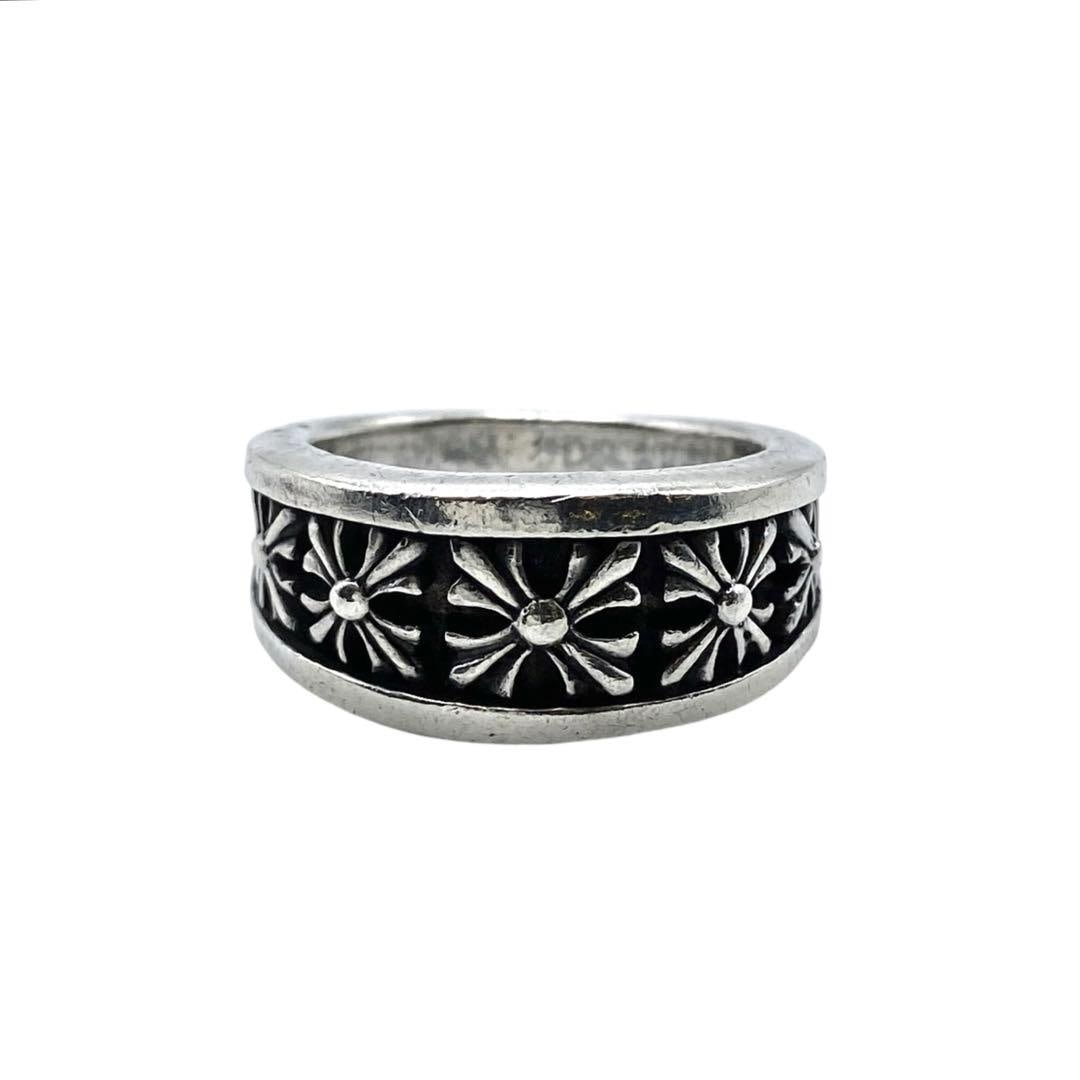 Pre-owned Floral SILVER 925 Engraved Ring, Size 18, Heavy: Conceptualized as "The Brilliance Beyond Time," a selection of vintage jewelry primarily from the 1970s to the 1990s has been meticulously curated. Product Name Eternal Charm Silver 925 Engraved
