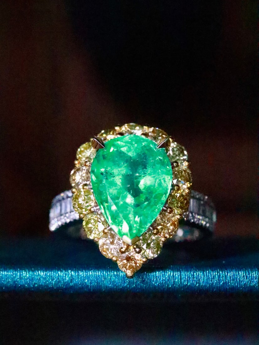 18K Natural Emerald Ring - 3