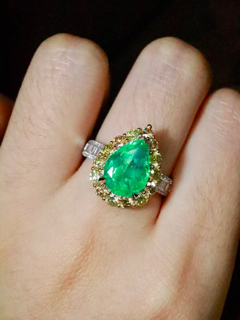 18K Natural Emerald Ring - 5