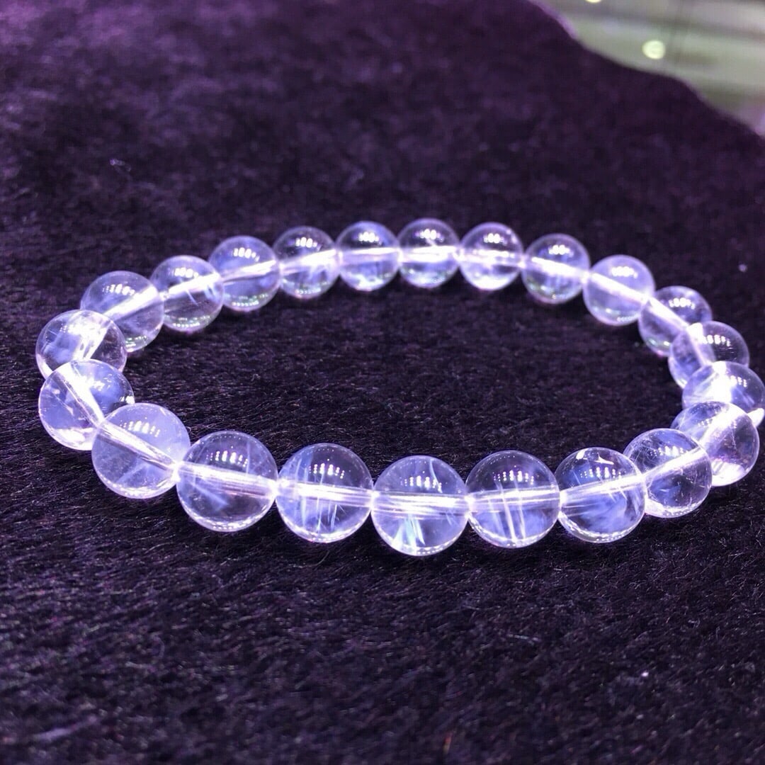 Natural Blue Needle Bracelet: This natural blue needle bracelet showcases a unique blue needle effect, revealing its enchanting charm under light. With a diameter of 8.6mm and a weight of 20g, it is extremely rare and