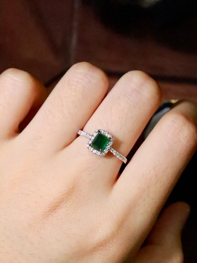 18K Gold Emerald Ring - 5