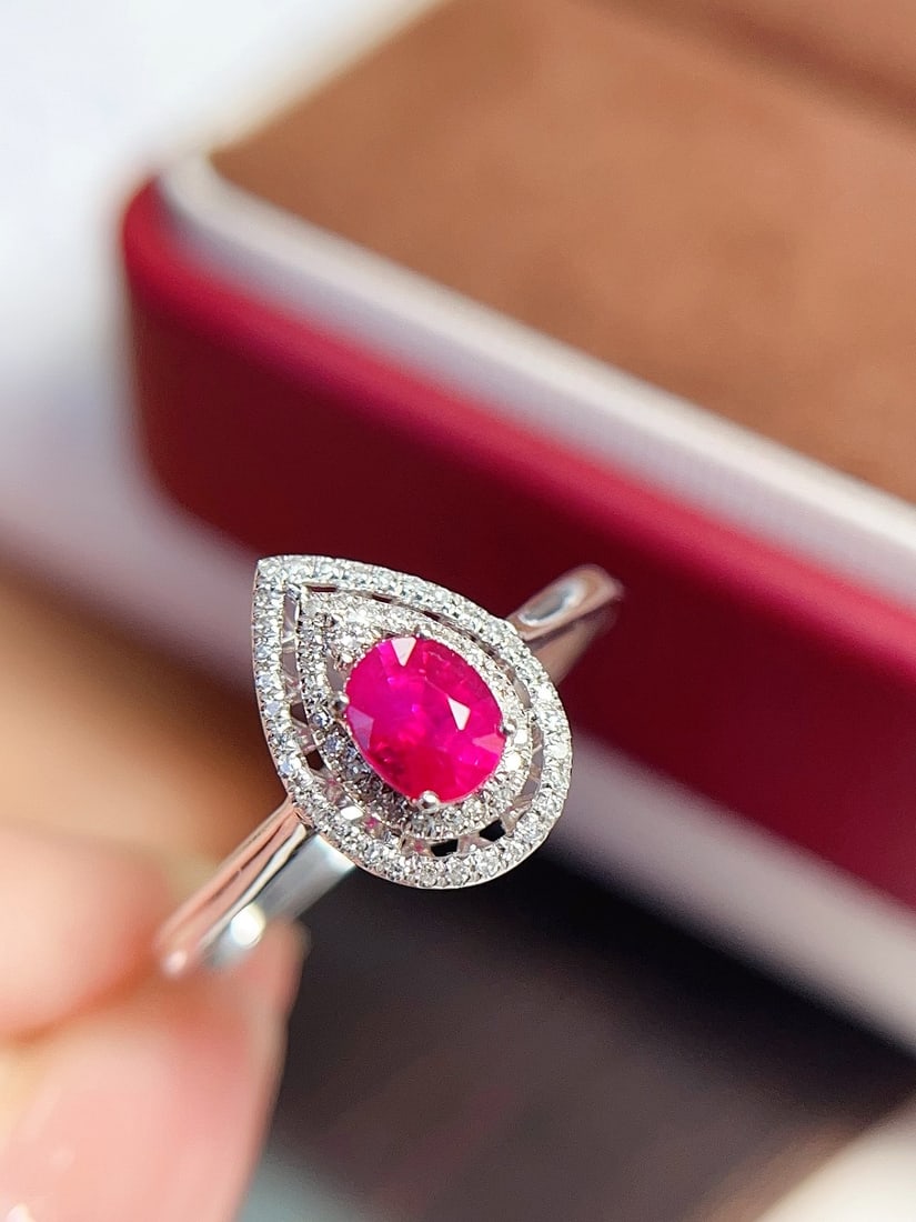 18K Gold Ruby Ring - 4