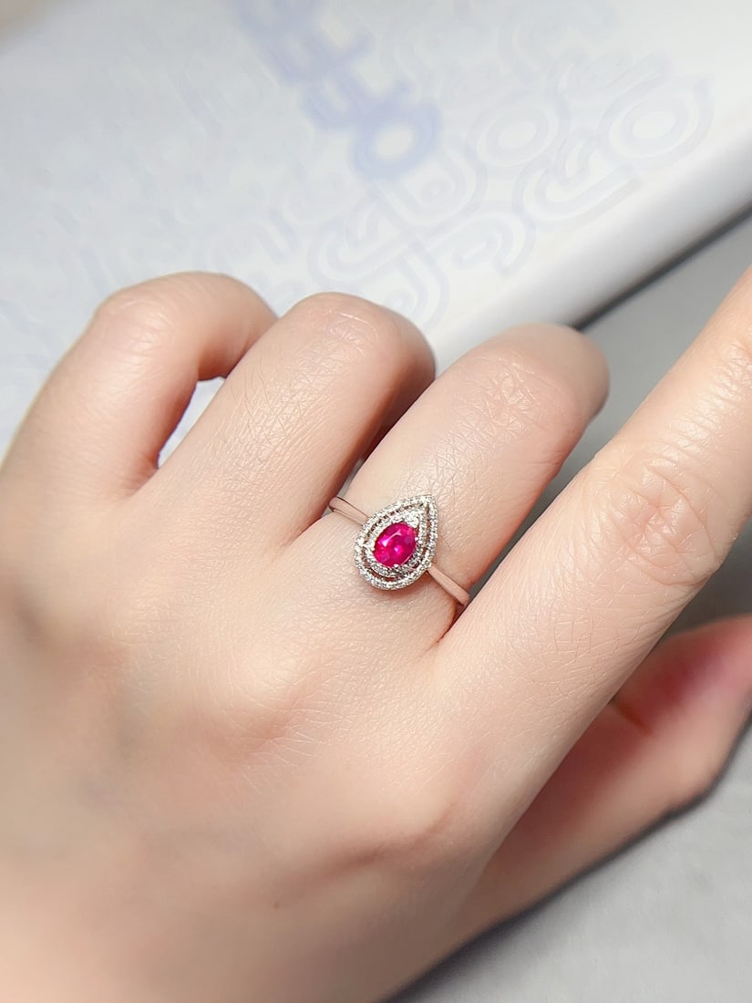 18K Gold Ruby Ring - 5
