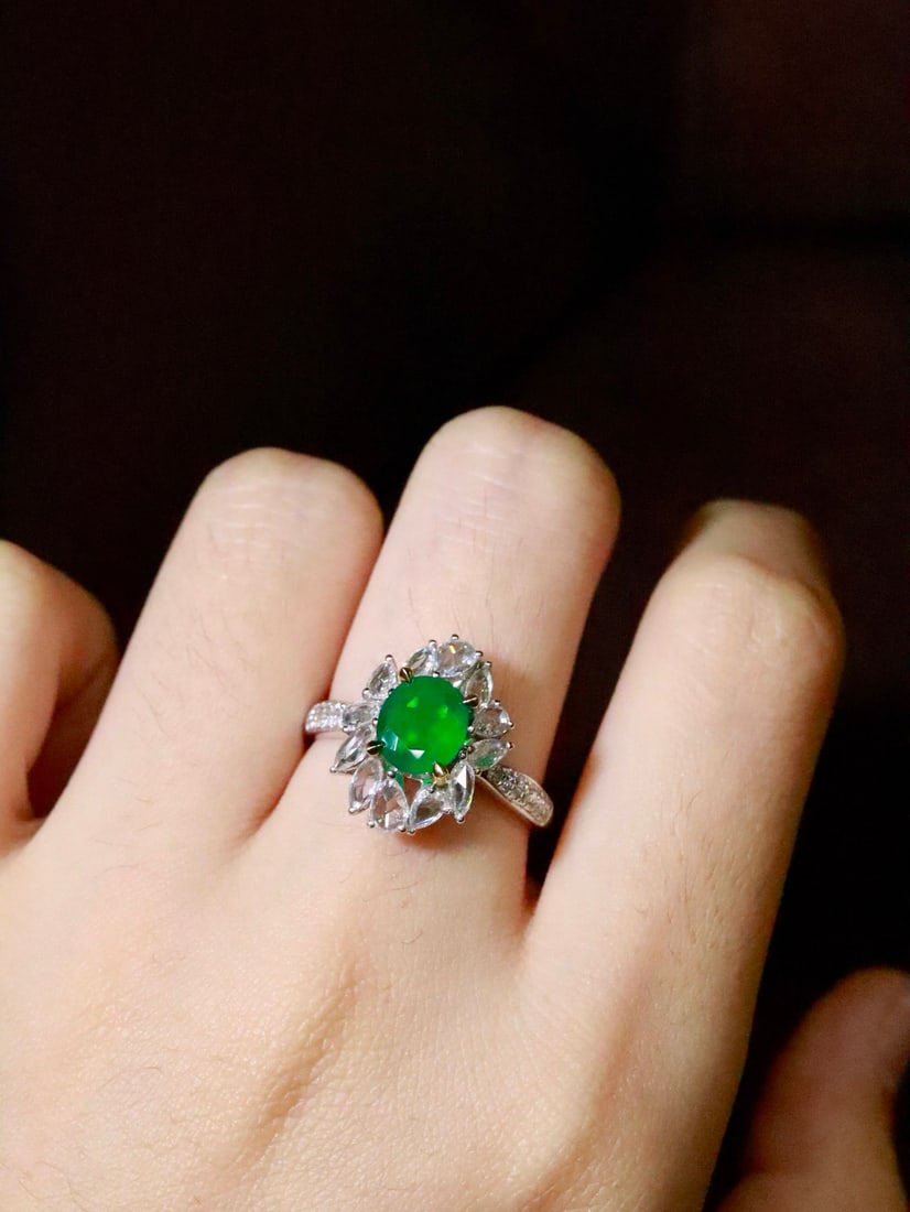 18K Gold Emerald Ring - 6