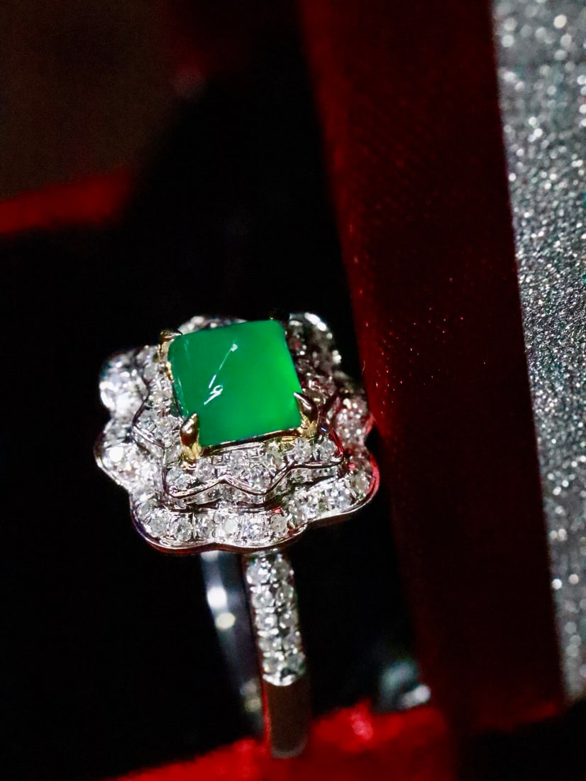18K Gold Emerald Ring - 4