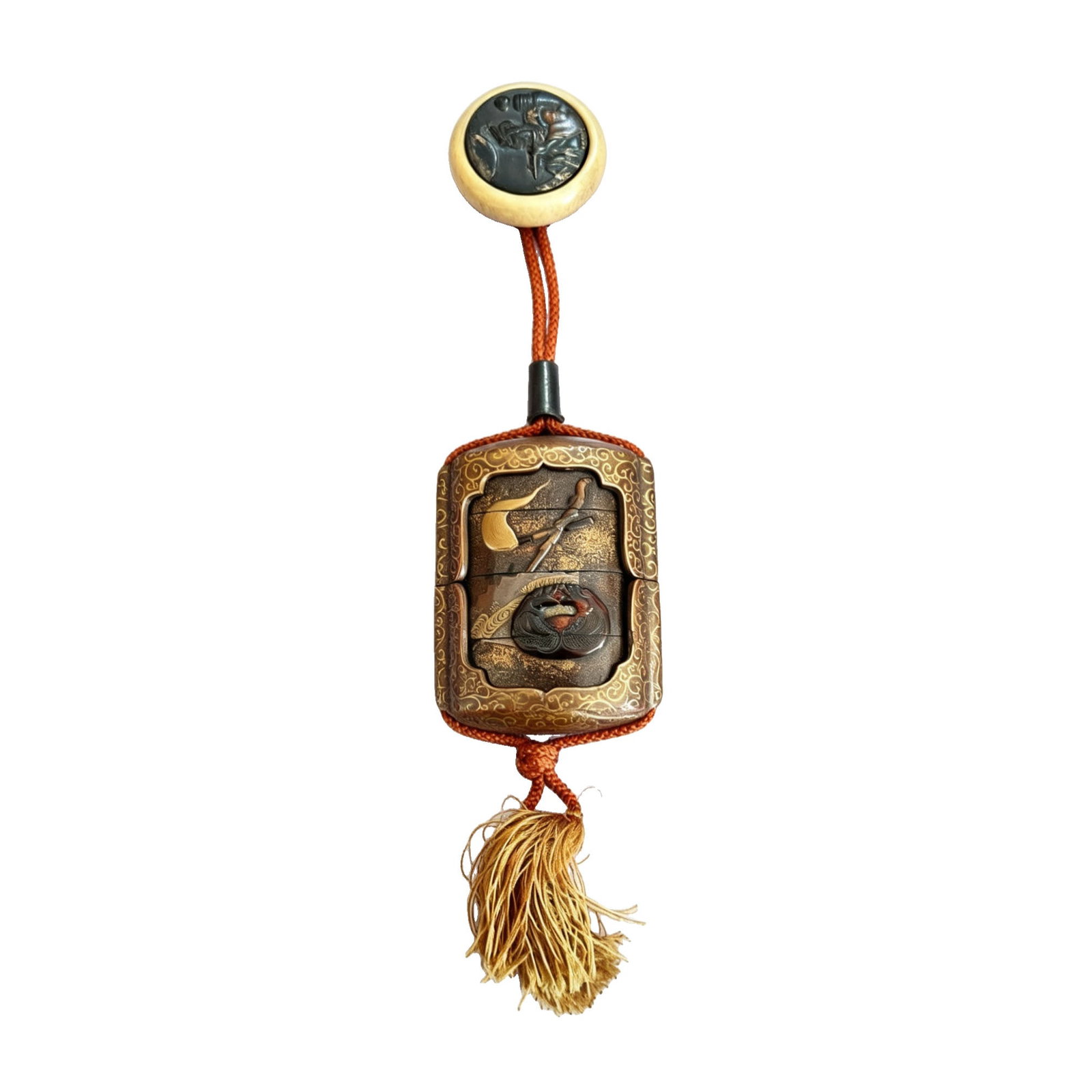 Inro netsuke outer shell maki-e samurai: Inro Netsuke Outer Case Makie Samurai This is an Edo period inro set, accompanied by a detachable outer case and matching netsuke. The inro features maki-e (gold lacquer) and high-relief carving,