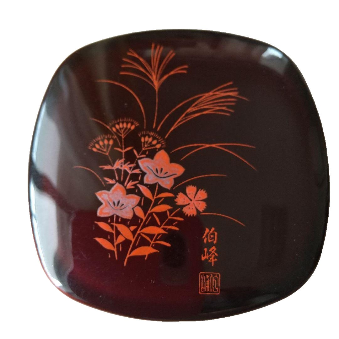 Lacquerware Hand Mirror & Comb Set (1 of 7)