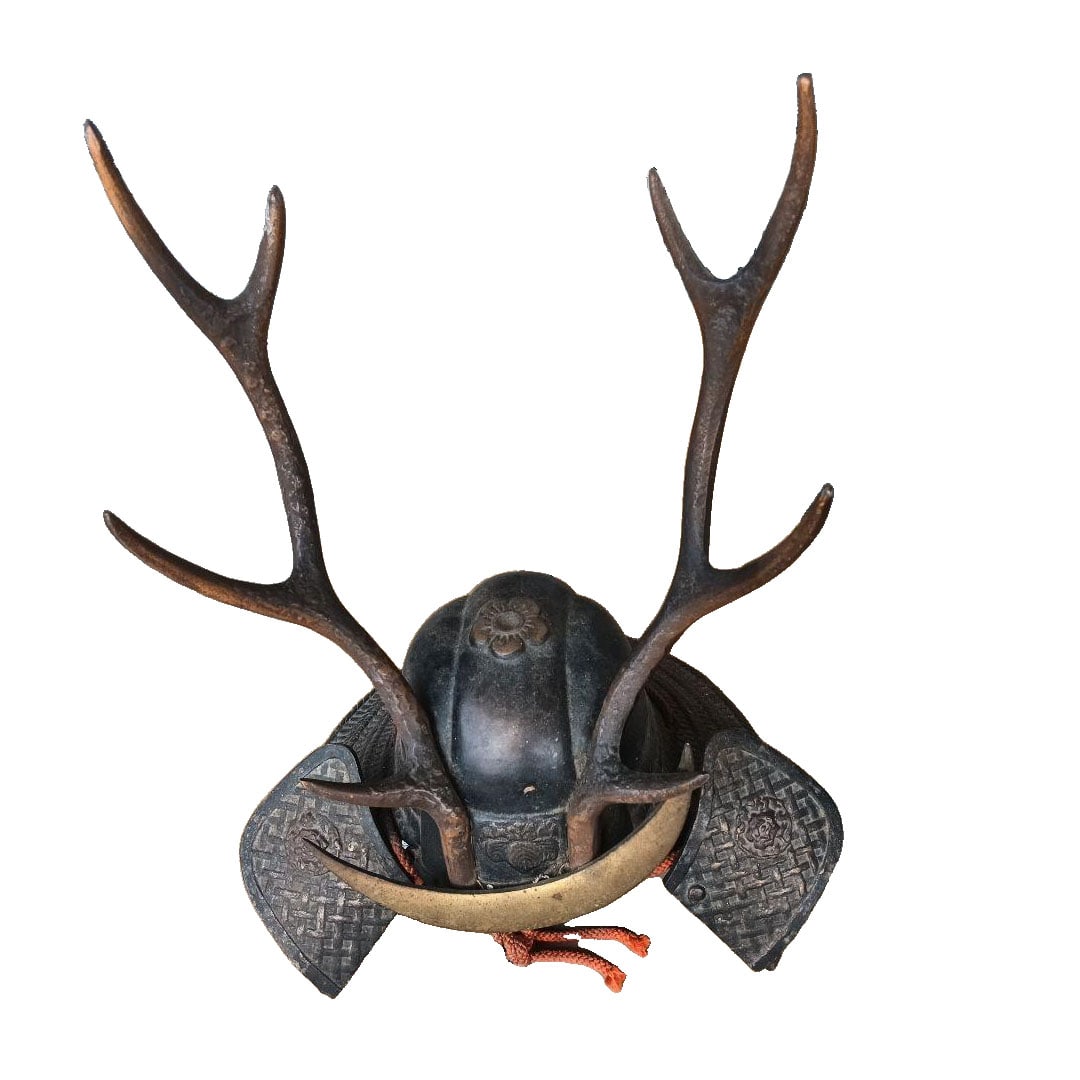 Antler Side Crest Helmet Ornament Sword Stand (1 of 5)